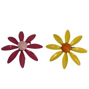 Vintage Lot of 2 Metal Enamel Flower Pins Brooch Yellow White 1" - 1.5" D72